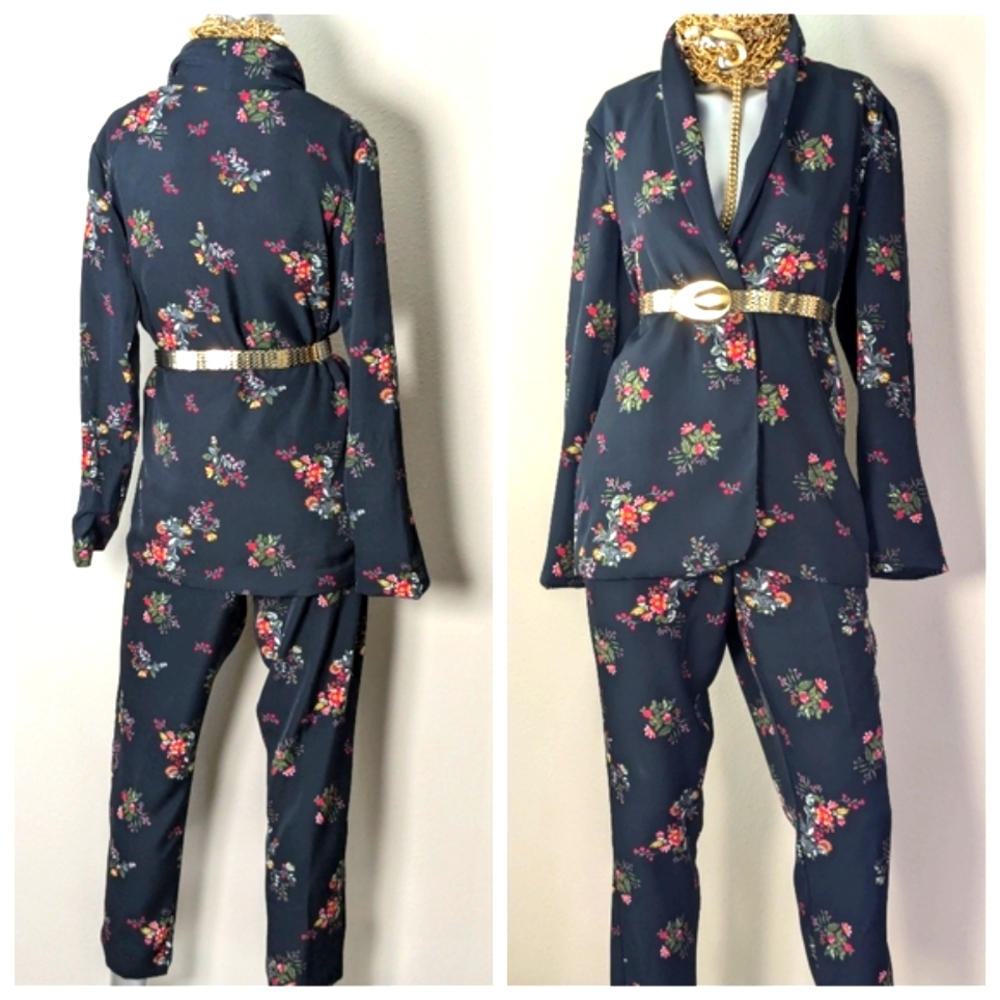 Simply Styled Floral Black Pantsuit - Picture 10 of 10